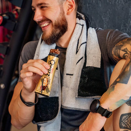 Nutrend - Qwizz Protein Bar 60 g - czekolada i malina